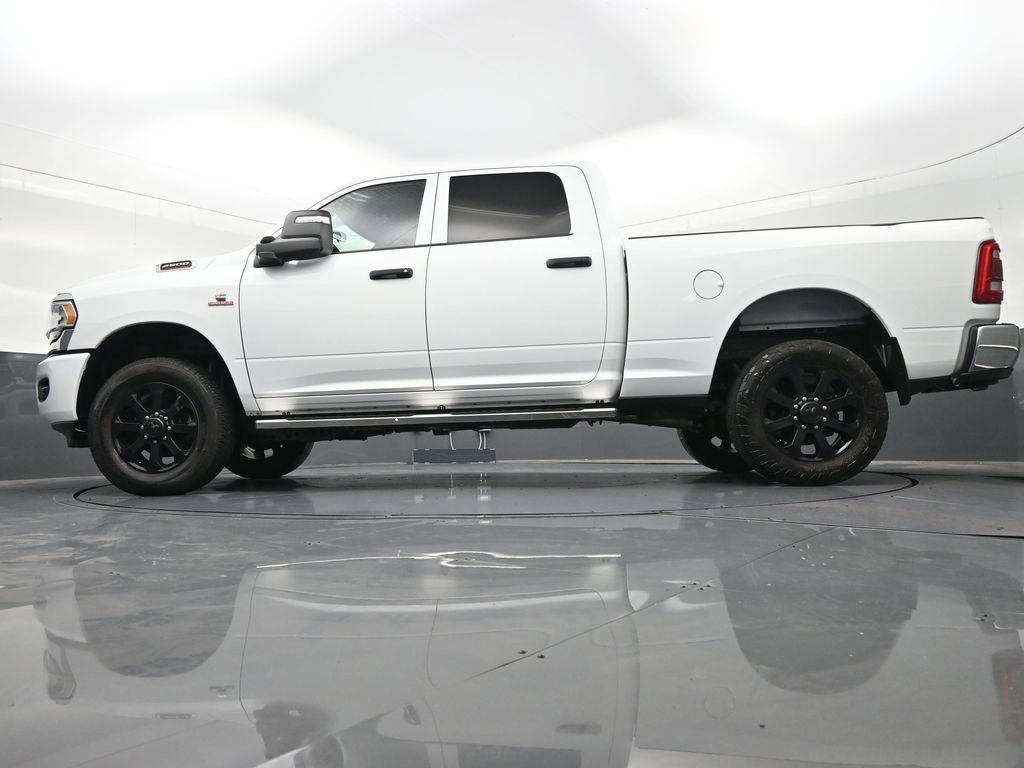Used 2024 RAM 2500 Tradesman w/ Chrome Appearance Group AWD/4WD image 26
