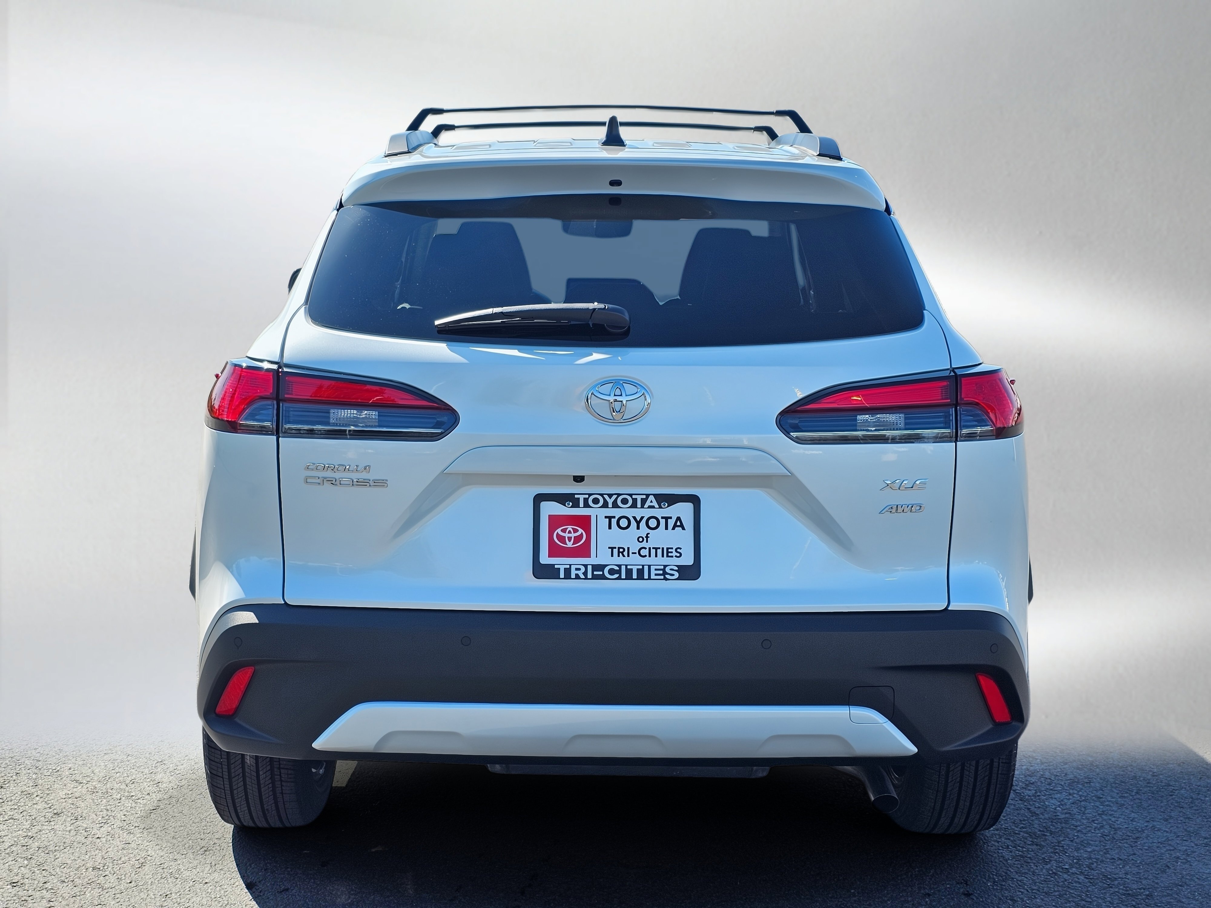 Used 2026 Toyota Corolla Cross XLE w/ Convenience Package image 4