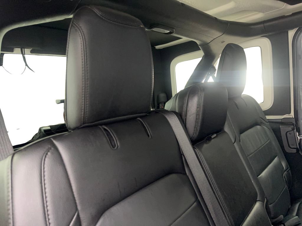 Used 2023 Jeep Wrangler Altitude image 39