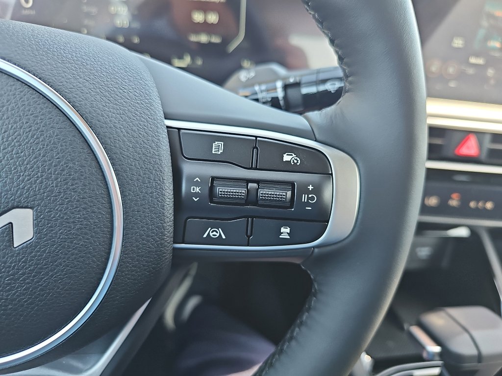New 2026 Kia K5 EX image 15