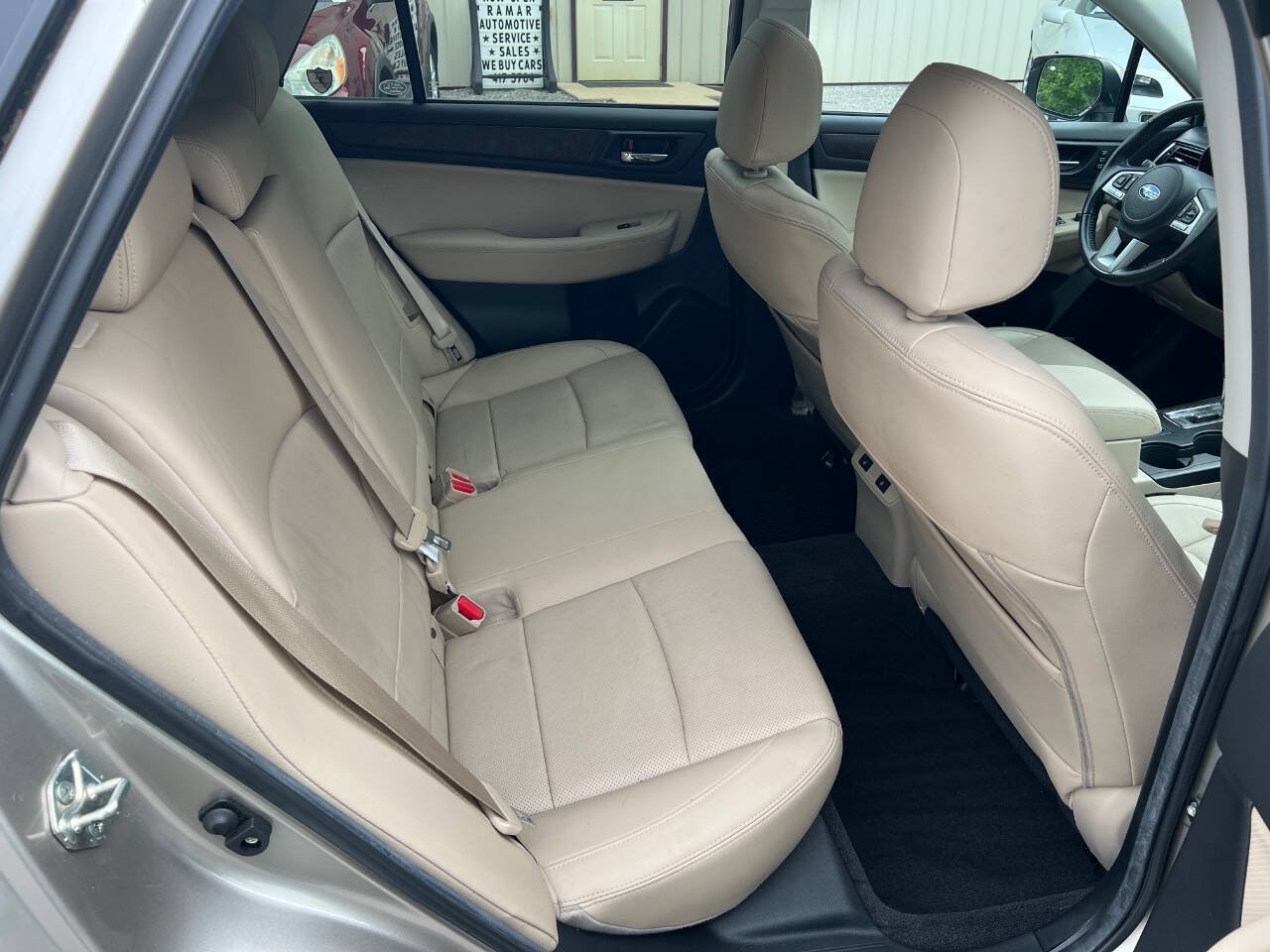 Used 2016 Subaru Outback 2.5i Limited AWD/4WD image 26