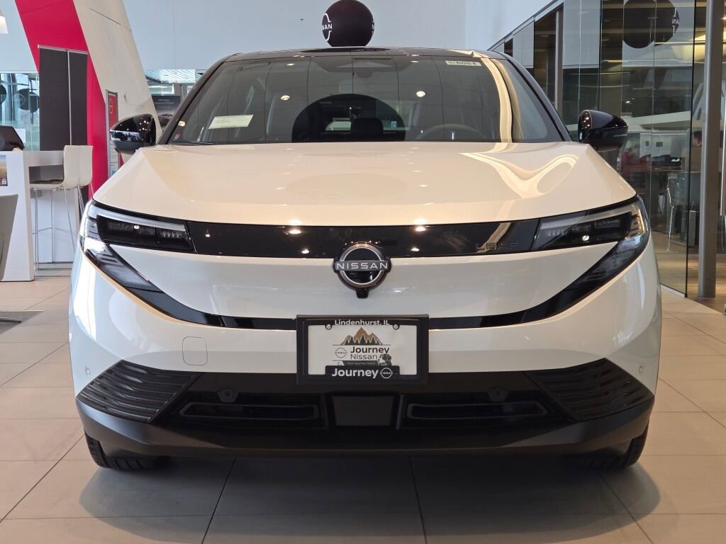 New 2026 Nissan Leaf SV+ w/ Floor Mat Package (SV+) image 3