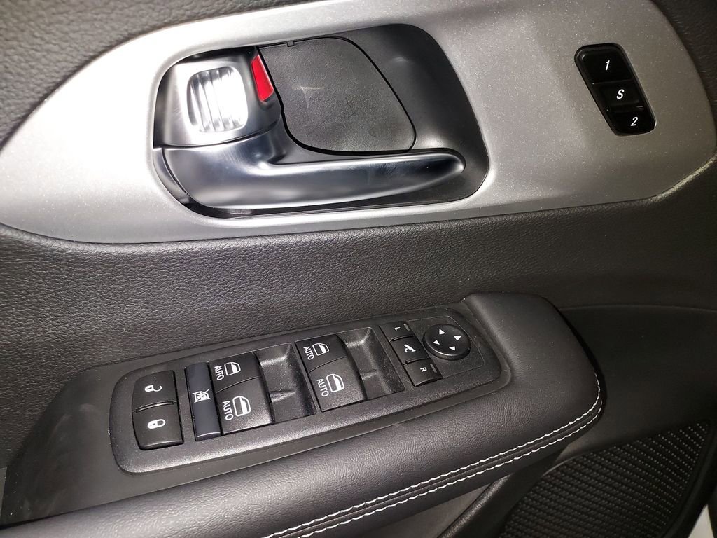 New 2026 Chrysler Pacifica Limited w/ S Appearance Package FWD image 19