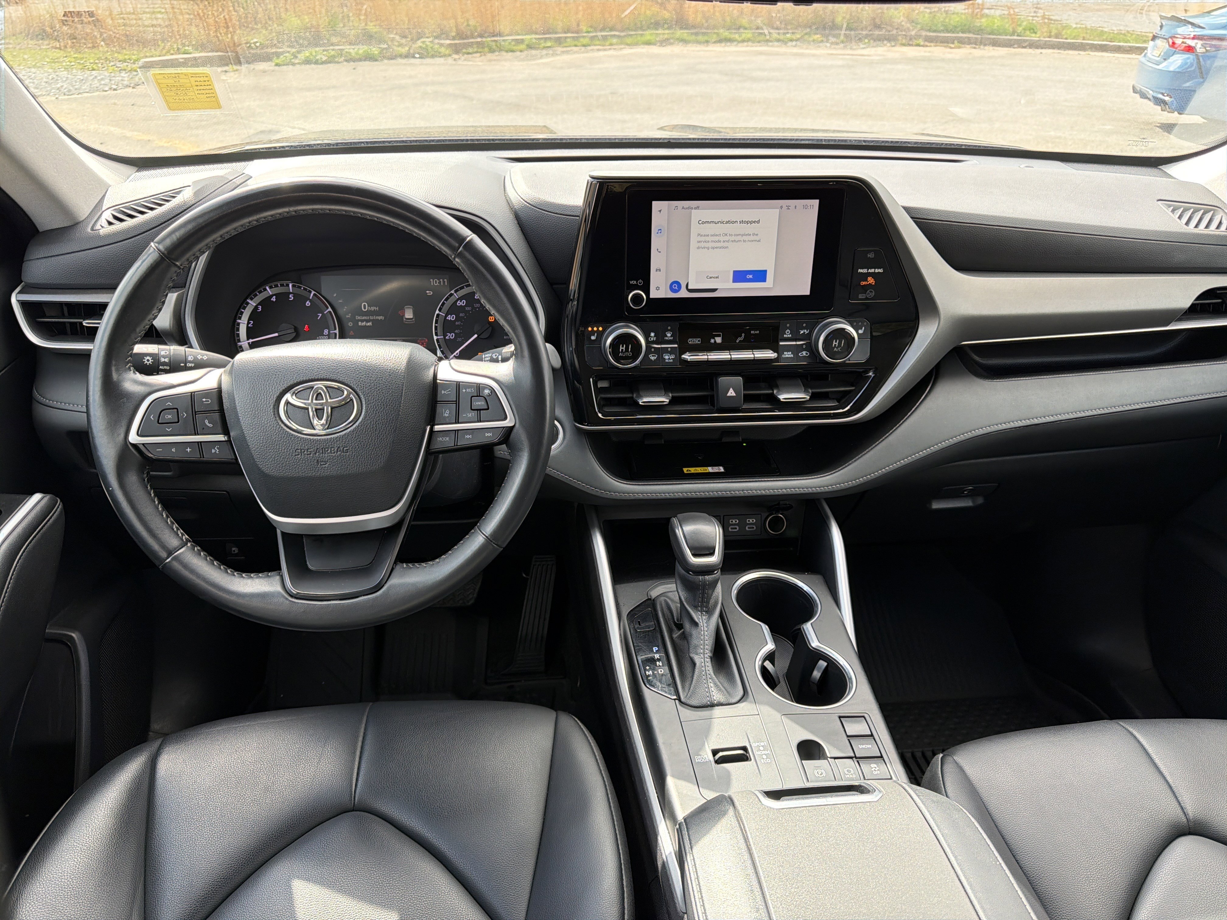 Used 2024 Toyota Highlander XLE FWD image 23