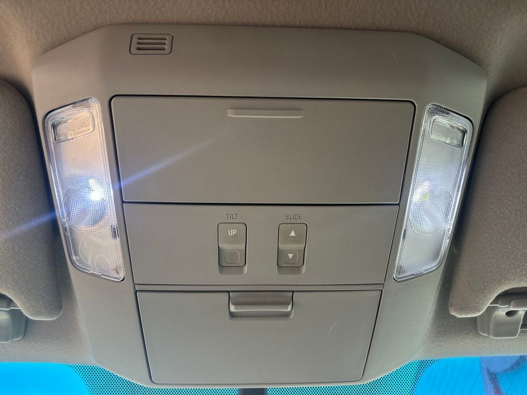 Used 2014 Toyota Sequoia Platinum RWD image 14