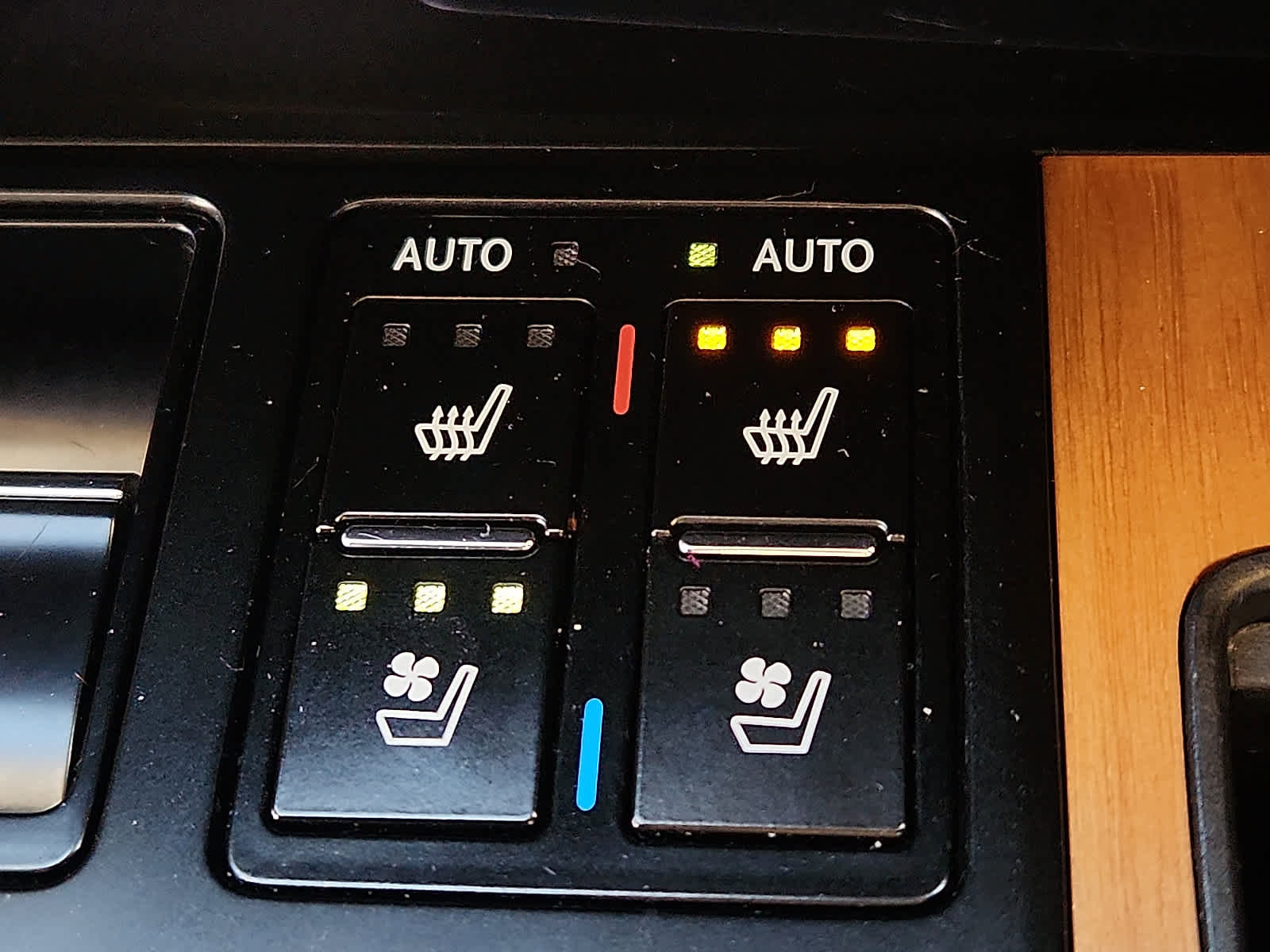 Used 2022 Lexus RX 350 AWD w/ Premium Package image 26