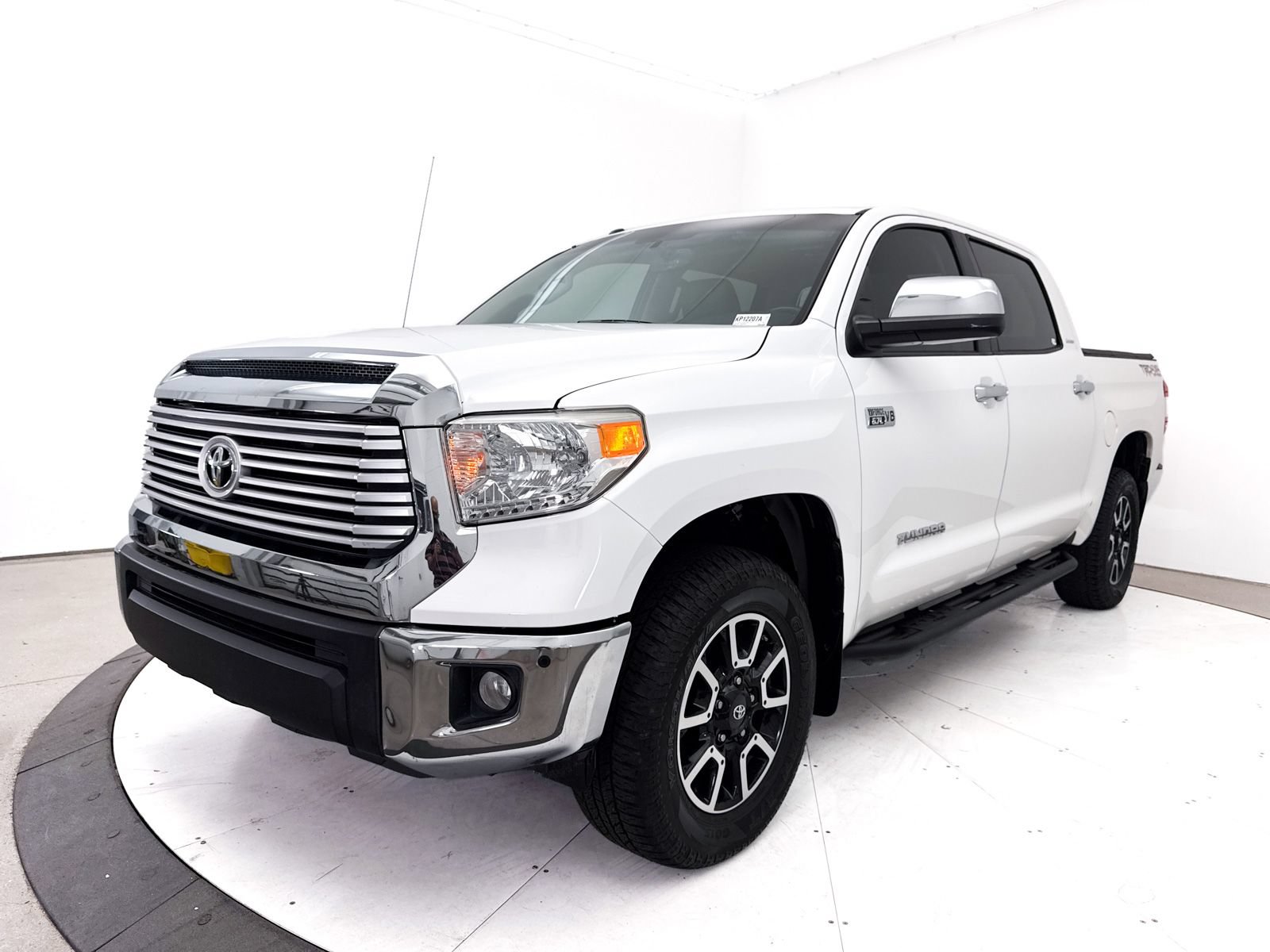 Used 2016 Toyota Tundra Limited w/ Limited Premium Package AWD/4WD image 14