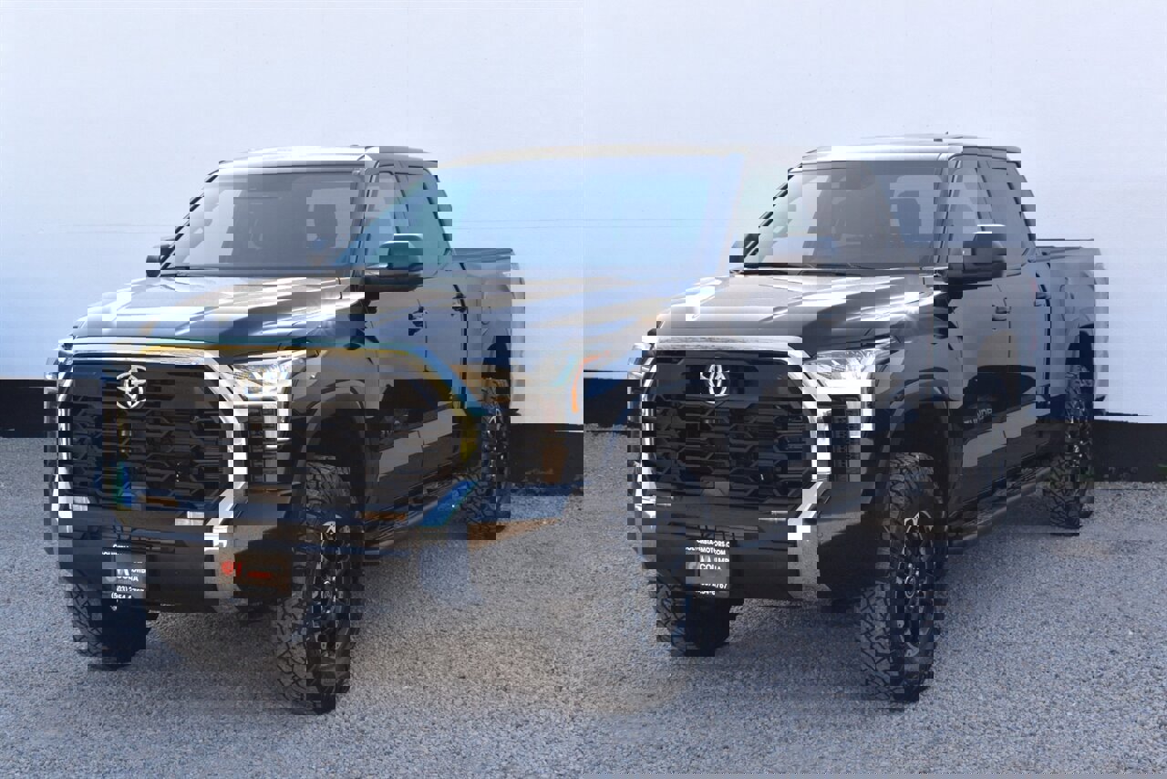 Used 2025 Toyota Tundra SR5 w/ TRD Off-Road Package image 7