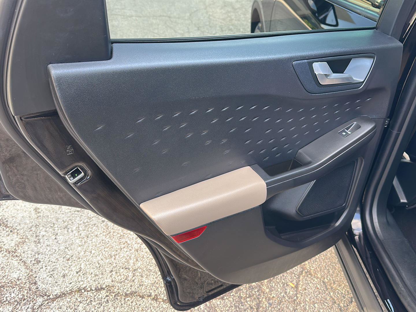 Used 2020 Ford Escape SEL AWD/4WD image 19