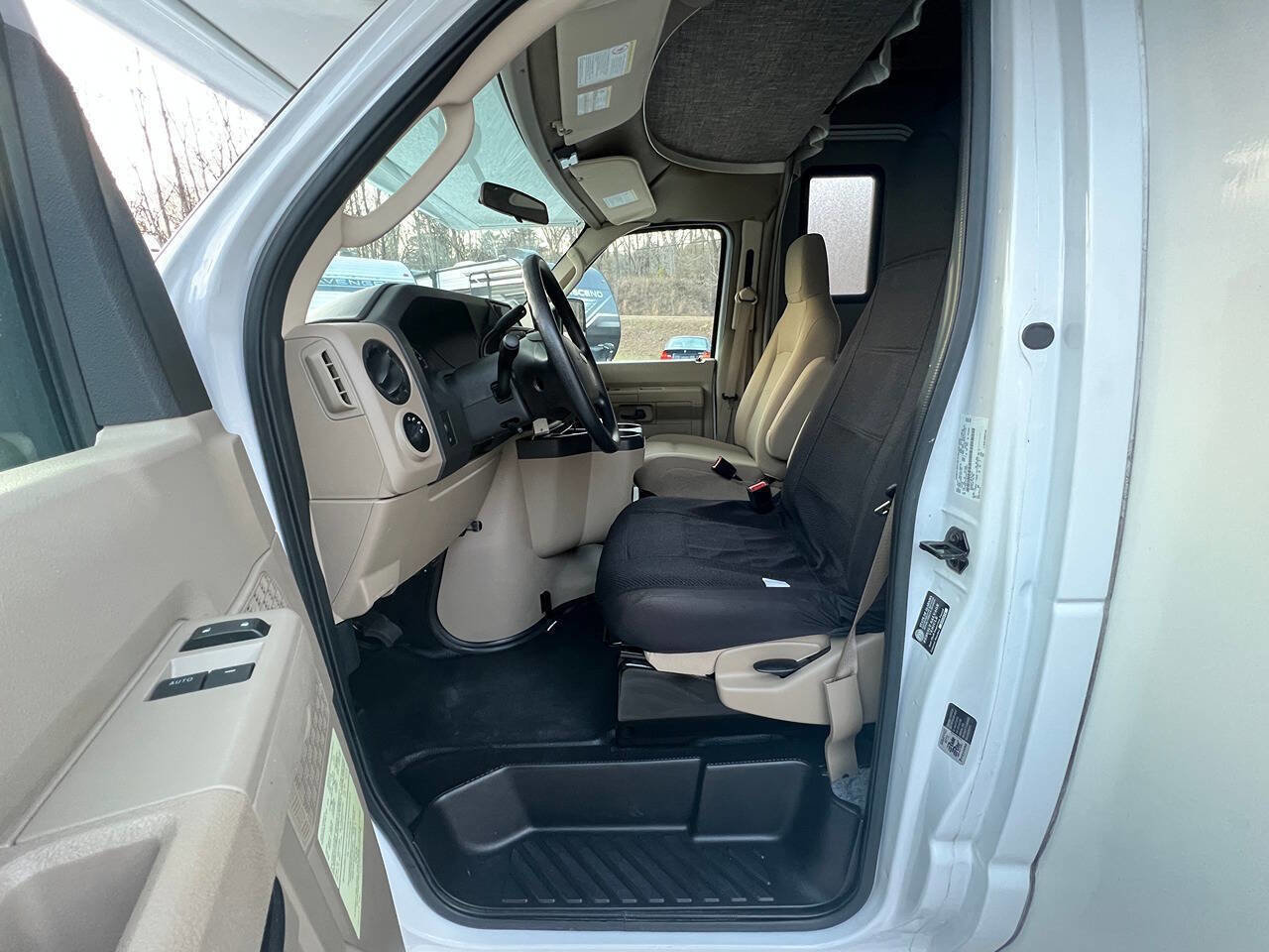 Used 2018 Ford E-350 and Econoline 350 Super Duty w/ Motorhome Prep Package image 16