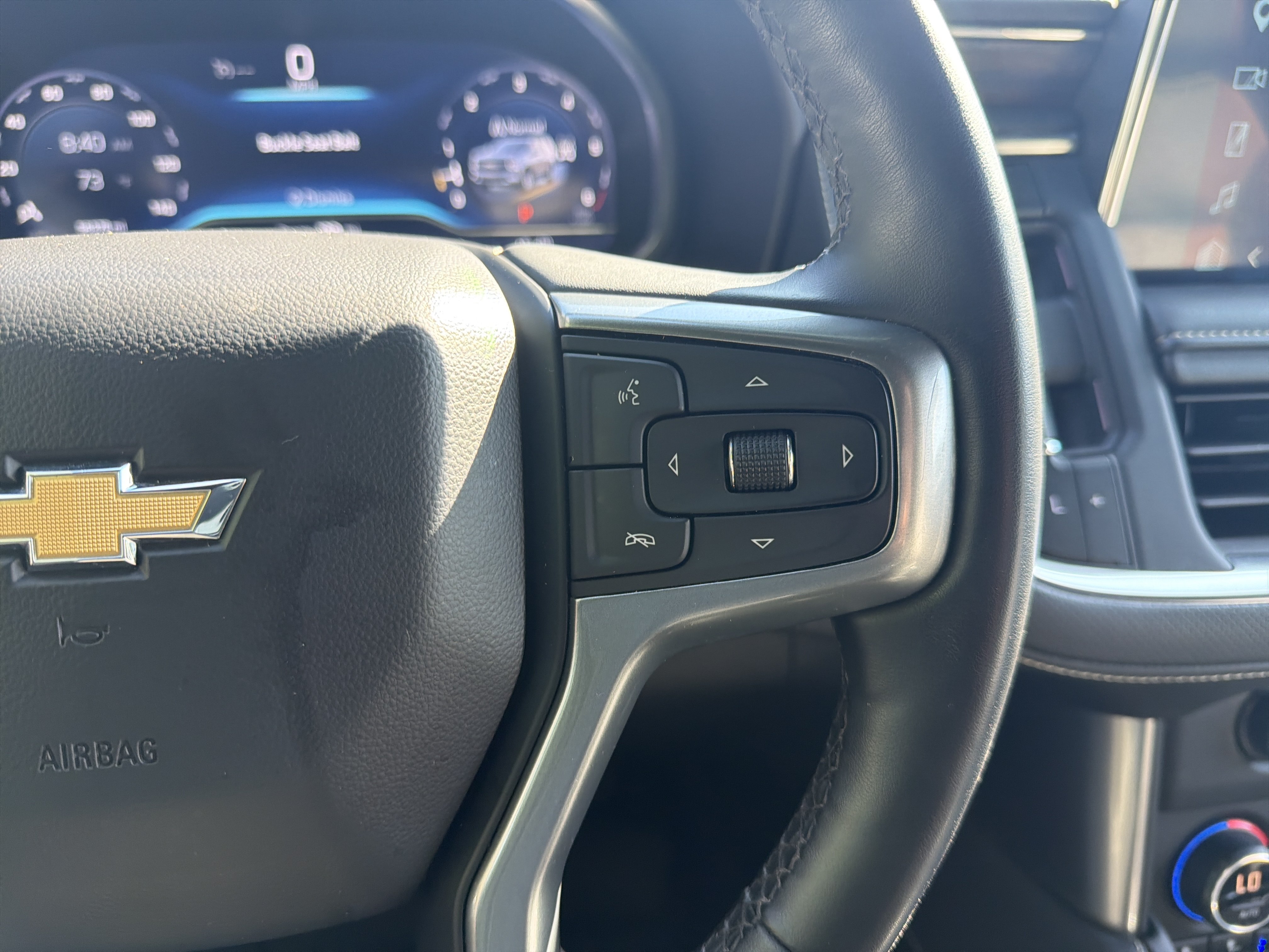 Used 2023 Chevrolet Suburban Premier AWD/4WD image 20