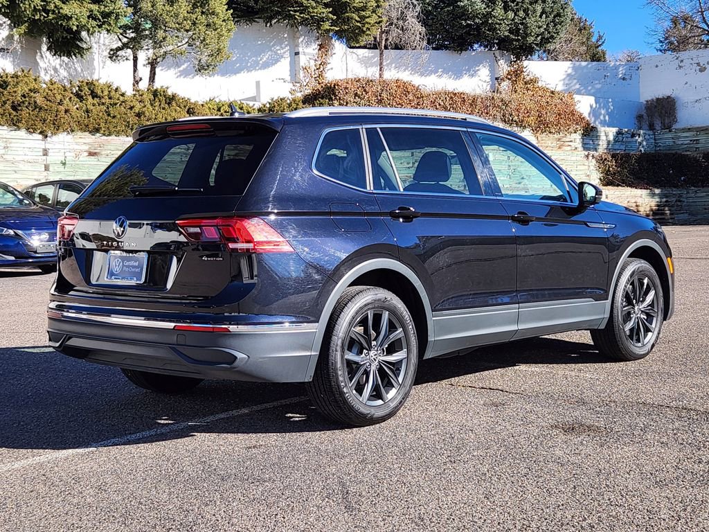 Certified 2024 Volkswagen Tiguan SE image 3