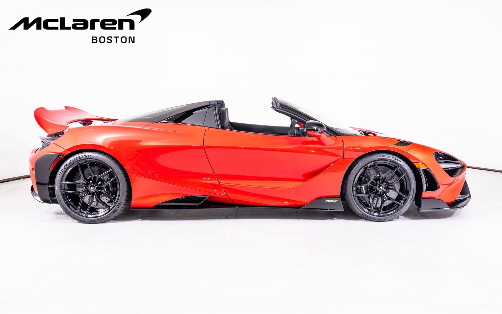 Used 2022 McLaren 765LT image 8