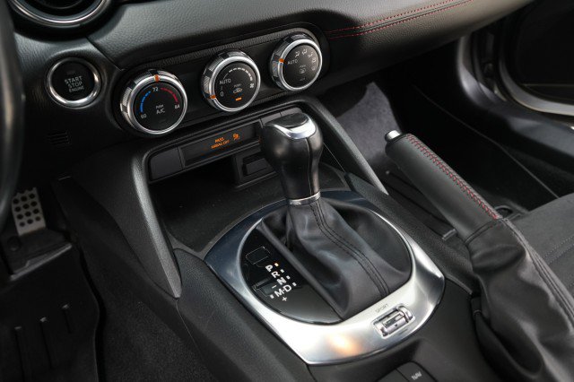 Used 2017 FIAT 124 Spider Abarth image 54