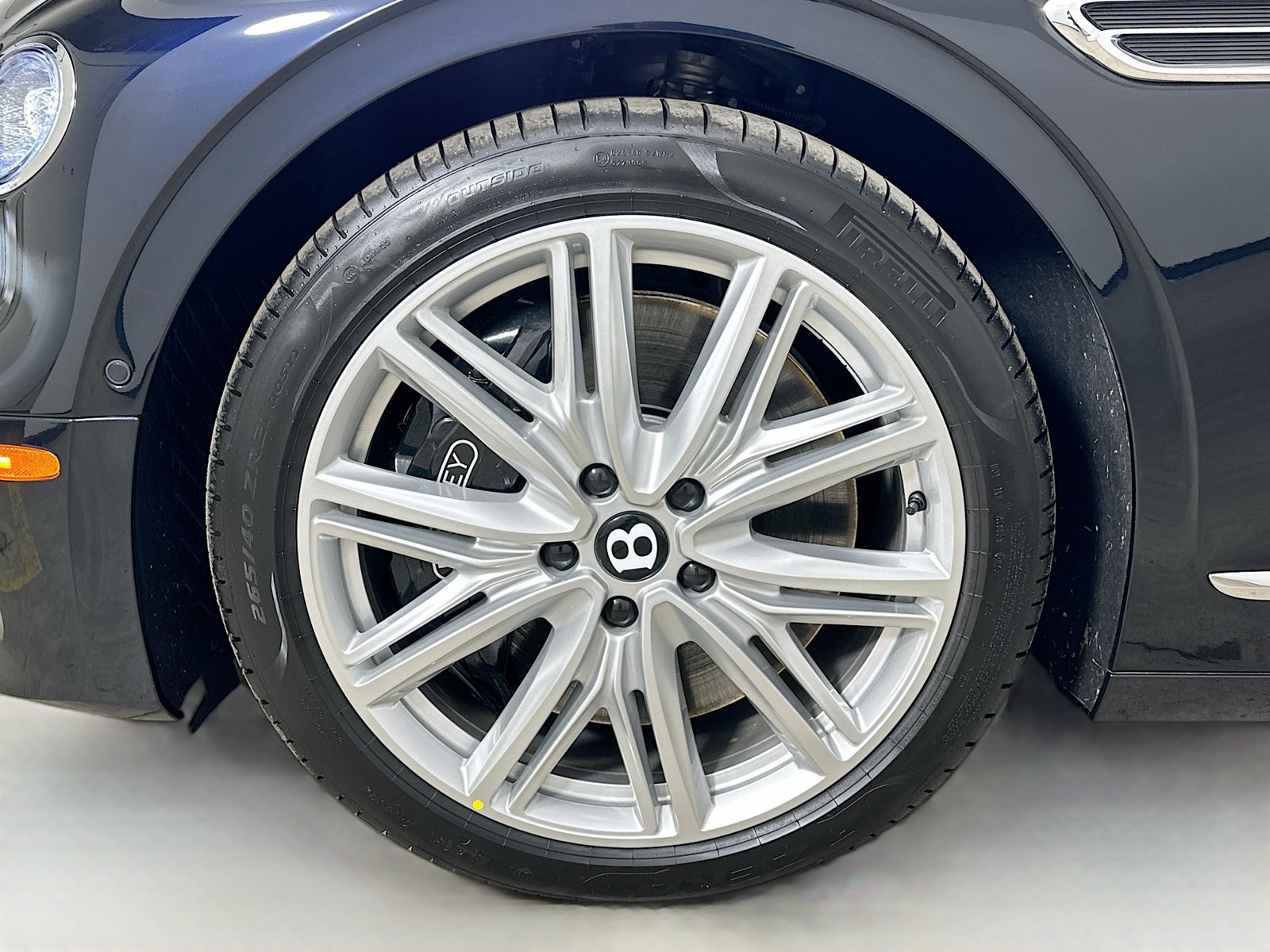 New 2026 Bentley Flying Spur V8 AWD/4WD image 56