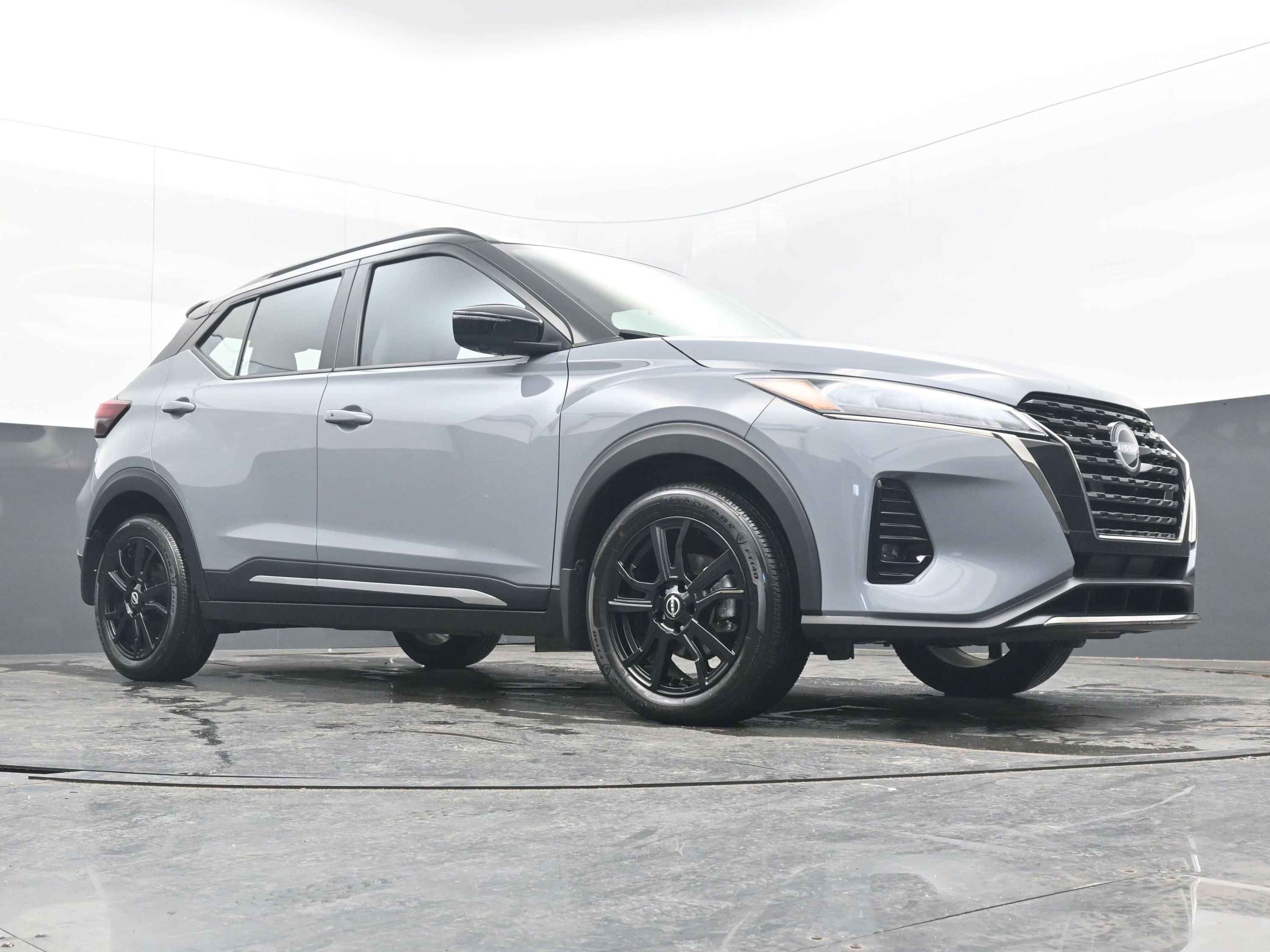 Certified 2024 Nissan Kicks SR w/ SR Premium Package image 21