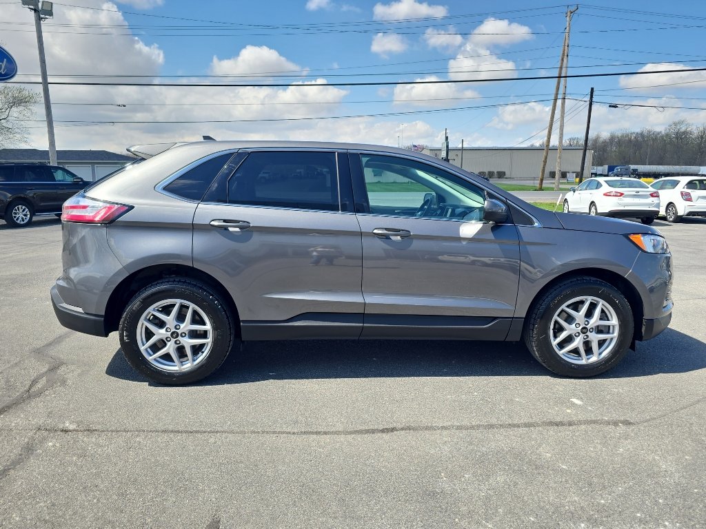 Used 2024 Ford Edge SEL w/ Convenience Package AWD/4WD image 5