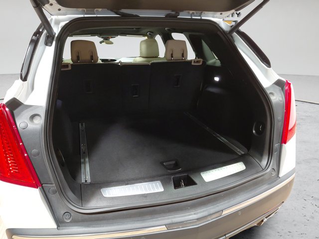Certified 2018 Cadillac XT5 Luxury w/ Driver Awareness Package FWD image 12