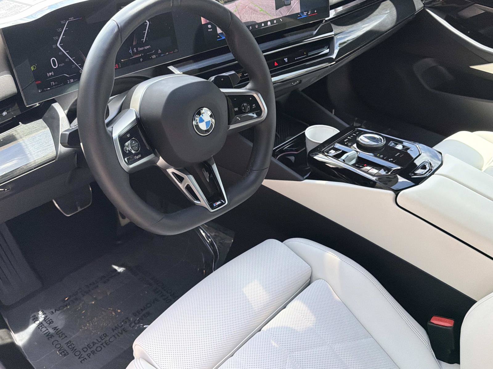 Certified 2026 BMW 530i xDrive w/ M Sport Package AWD/4WD image 32