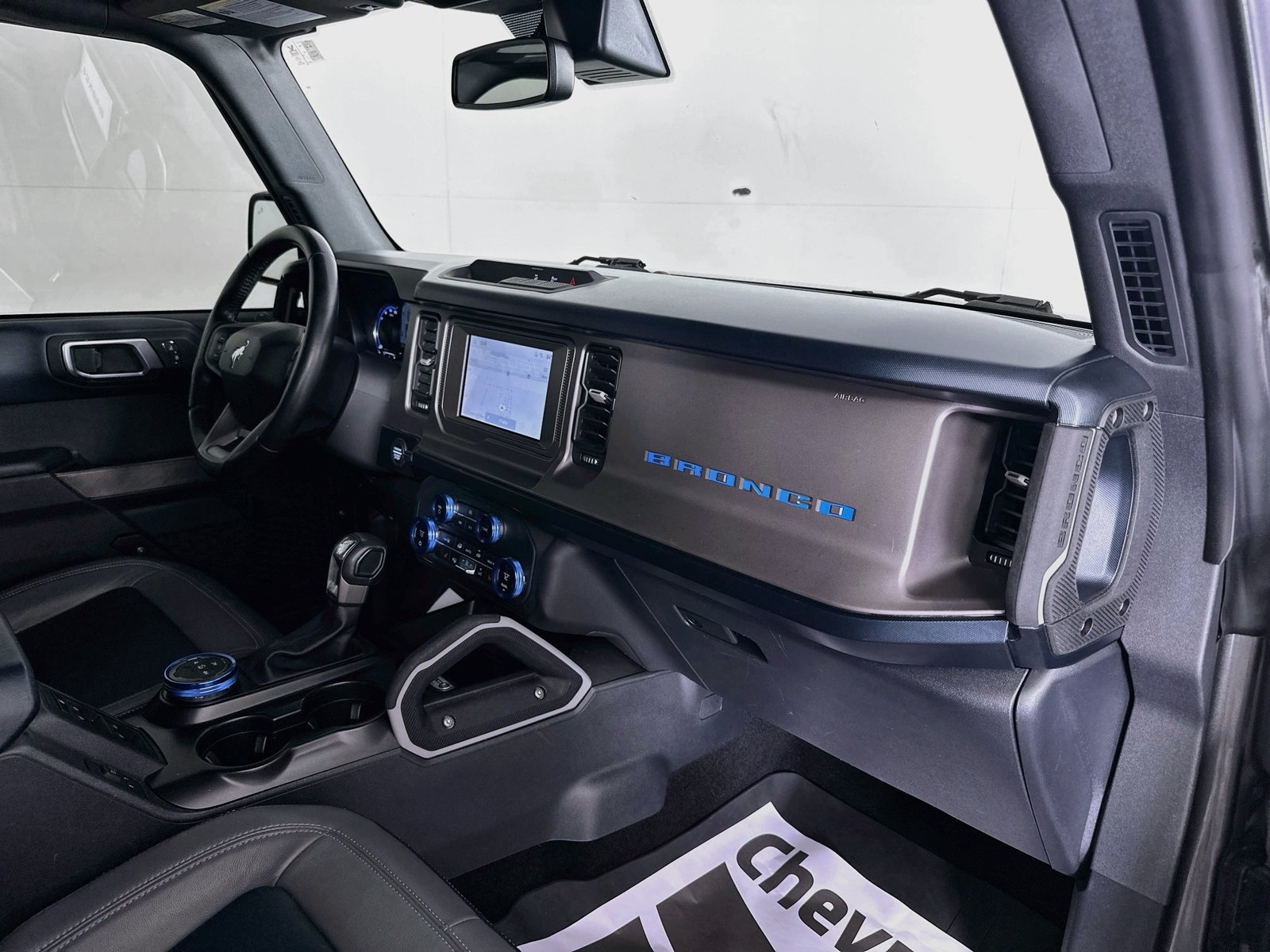 Used 2021 Ford Bronco Outer Banks AWD/4WD image 28