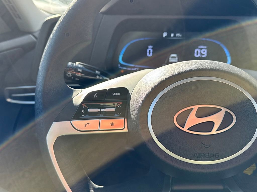 Certified 2026 Hyundai Elantra SE image 38