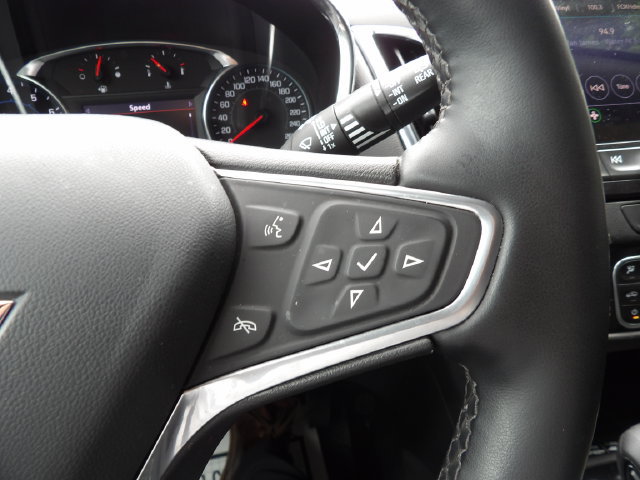 Used 2023 Chevrolet Equinox Premier AWD/4WD image 25