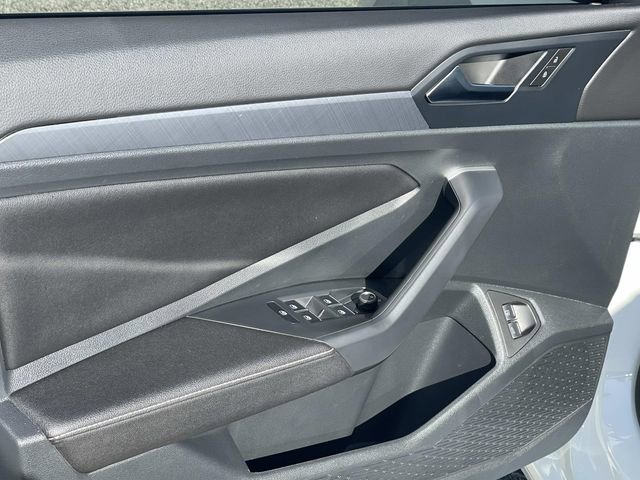 Used 2024 Volkswagen Jetta SE image 19