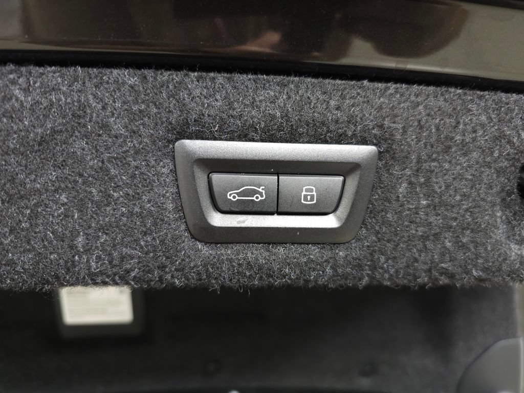 Used 2023 BMW 540i xDrive w/ Premium Package AWD/4WD image 8
