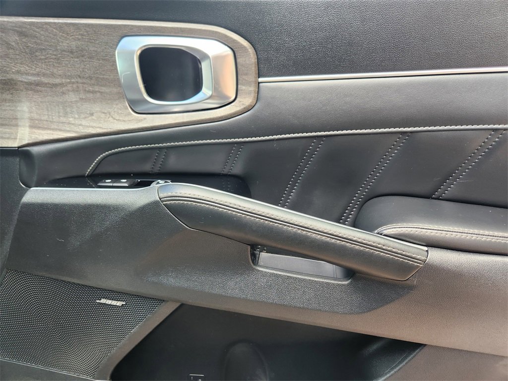 Used 2021 Kia Sorento SX Prestige image 29