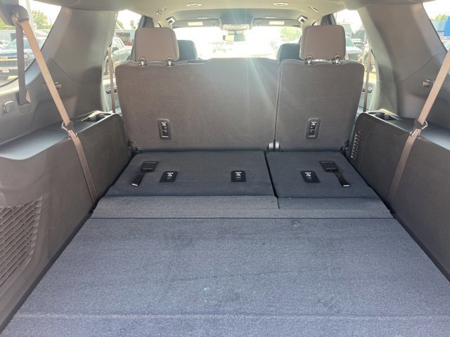 New 2025 Chevrolet Suburban LS image 42