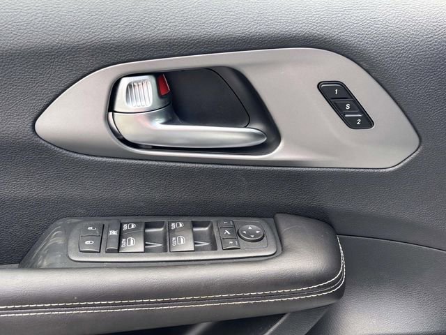 New 2027 Chrysler Pacifica Limited FWD image 19