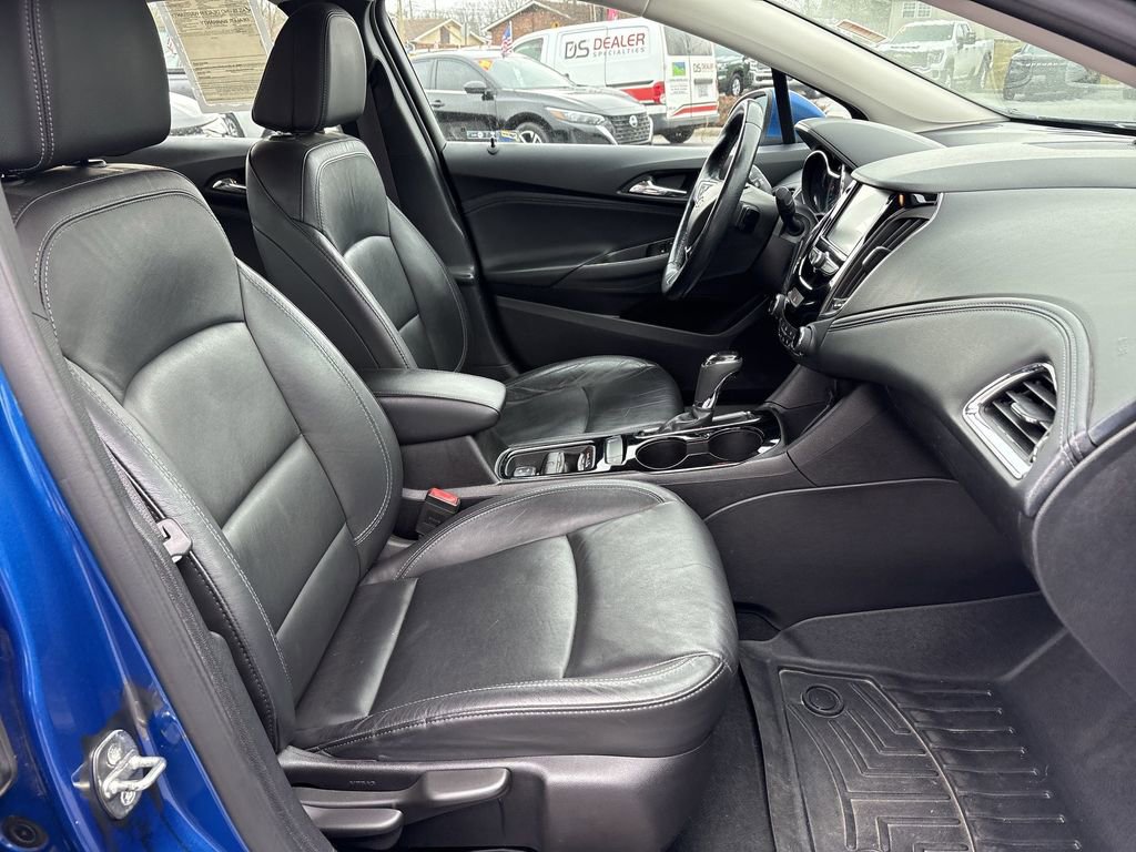 Certified 2017 Chevrolet Cruze Premier w/ Enhanced Convenience Package image 28