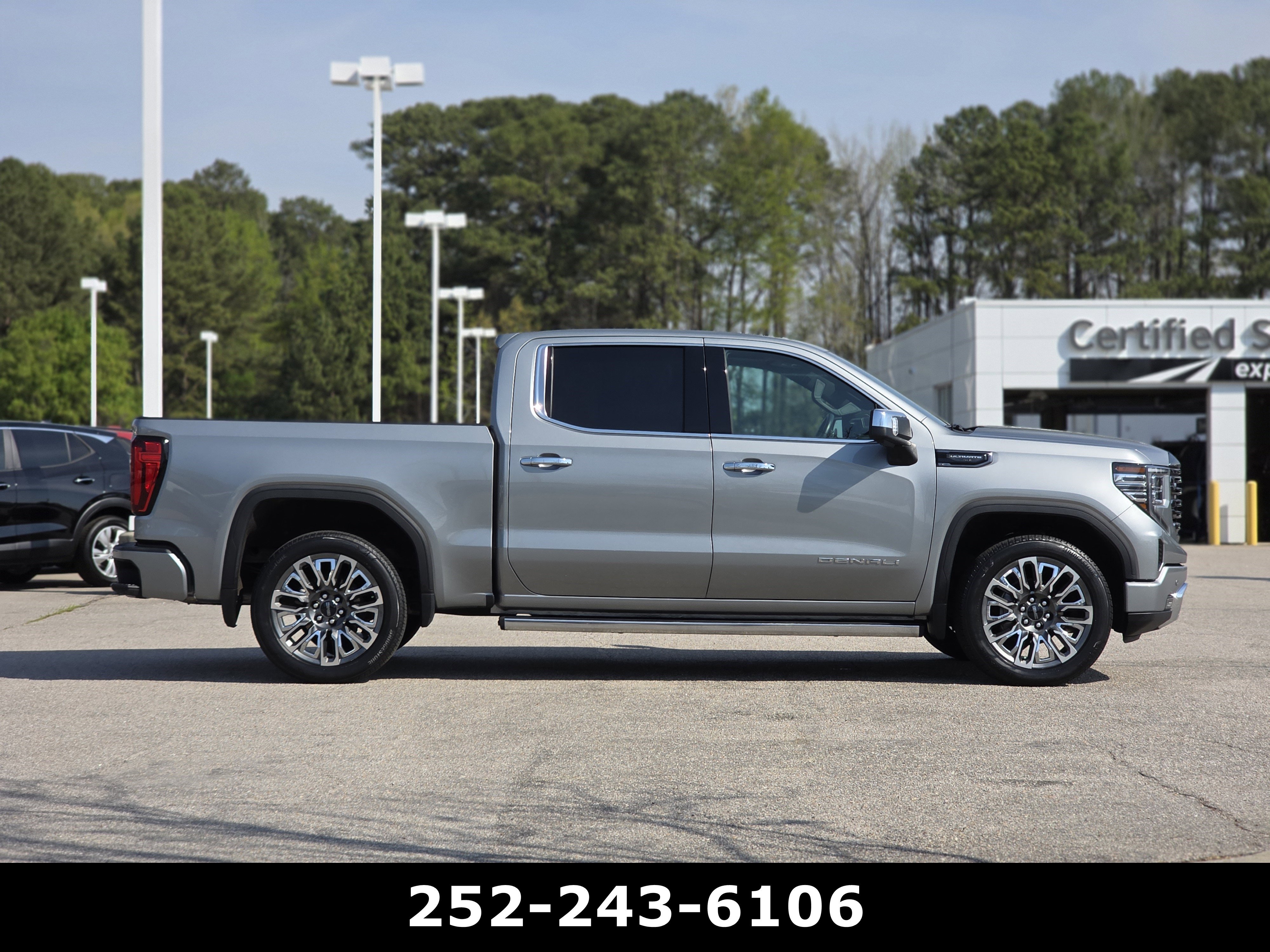 Used 2024 GMC Sierra 1500 Denali Ultimate AWD/4WD image 8