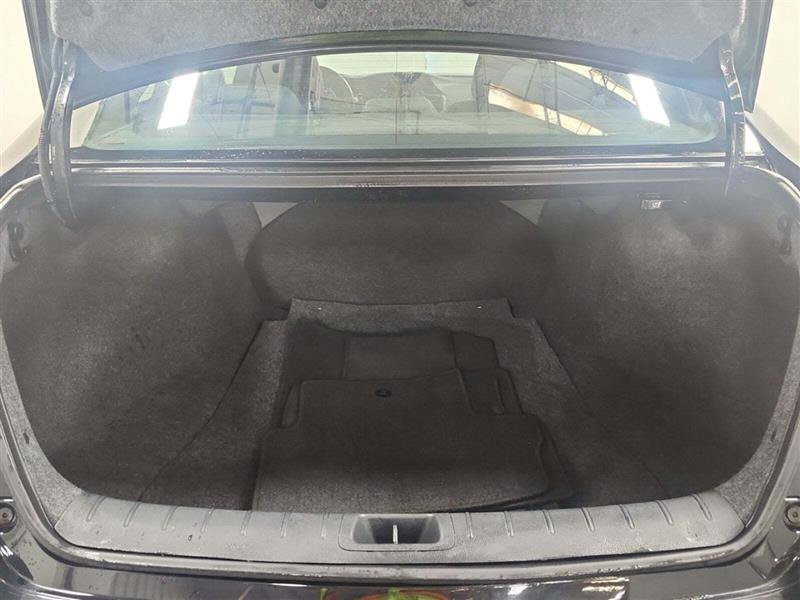 Used 2017 Honda Accord EX-L image 11