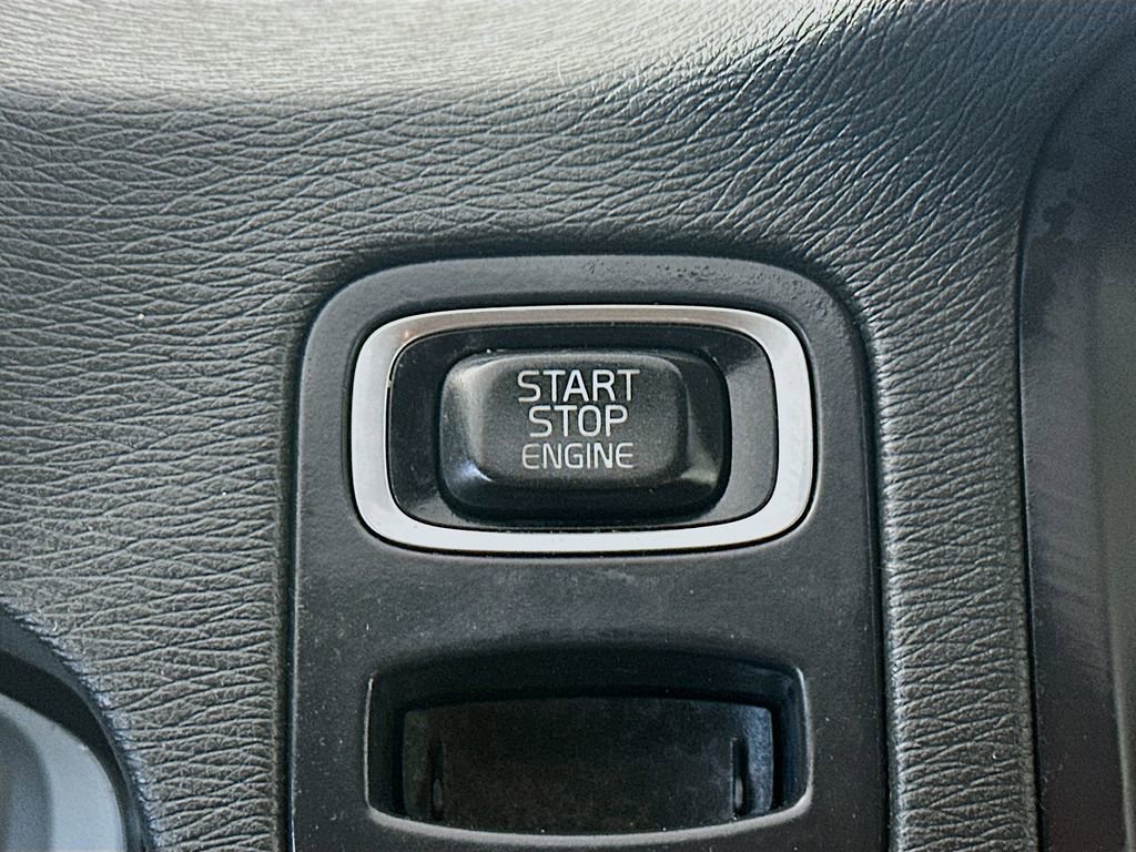 Used 2016 Volvo XC70 T5 Premier image 27