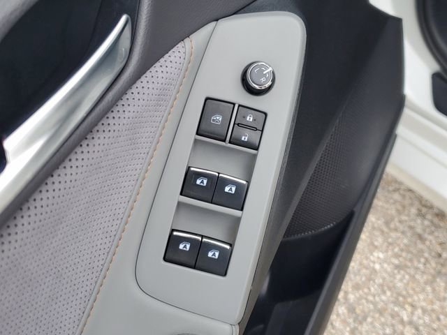 Used 2019 Toyota Avalon XSE w/ Carpet Mat Package FWD image 16