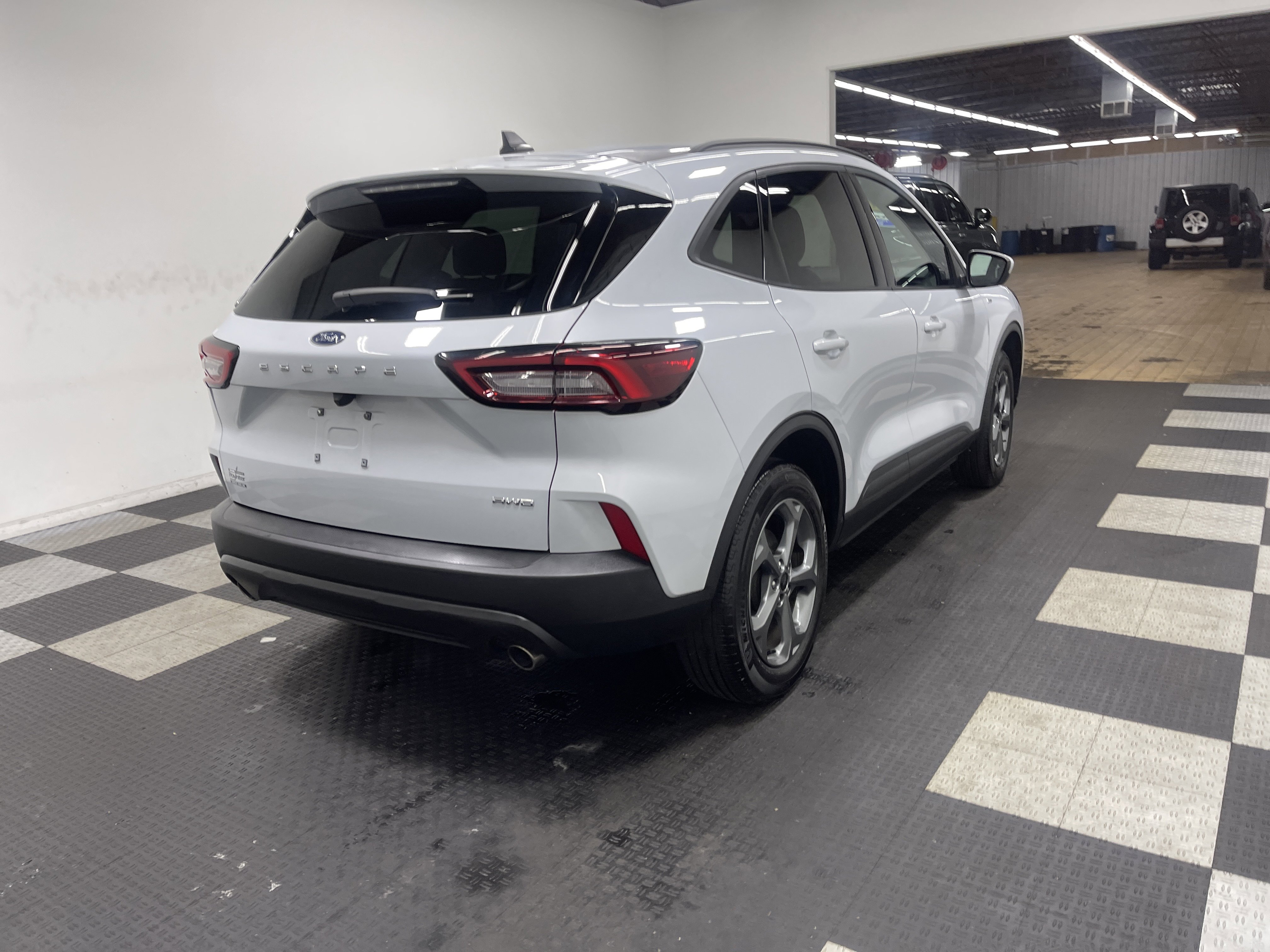 Used 2025 Ford Escape ST-Line Select image 5