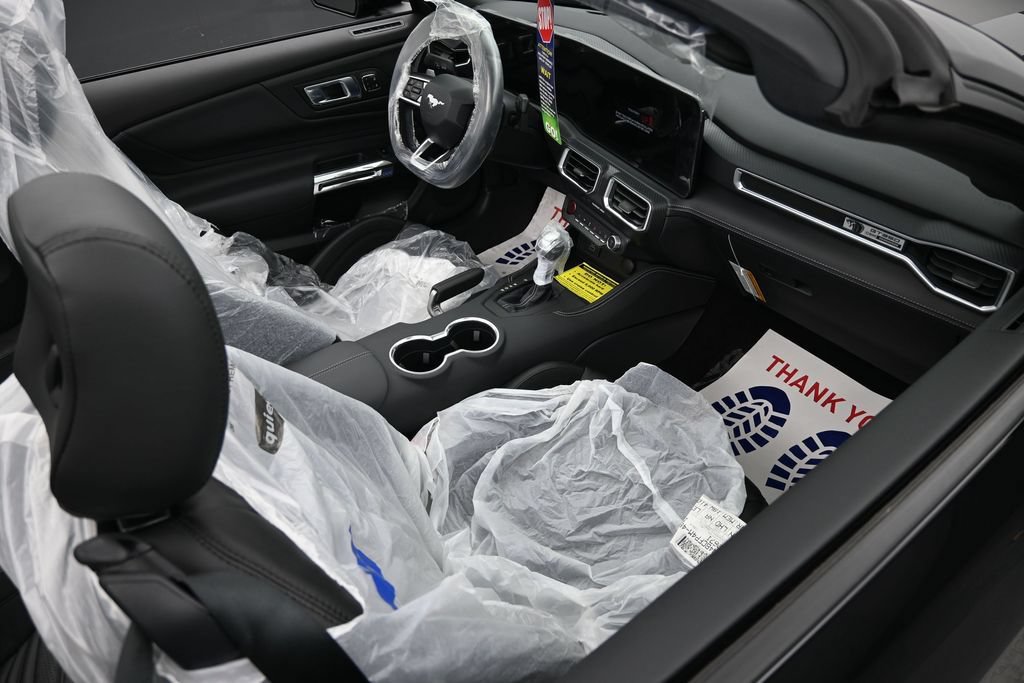 New 2026 Ford Mustang GT Premium w/ GT Performance Package RWD image 11