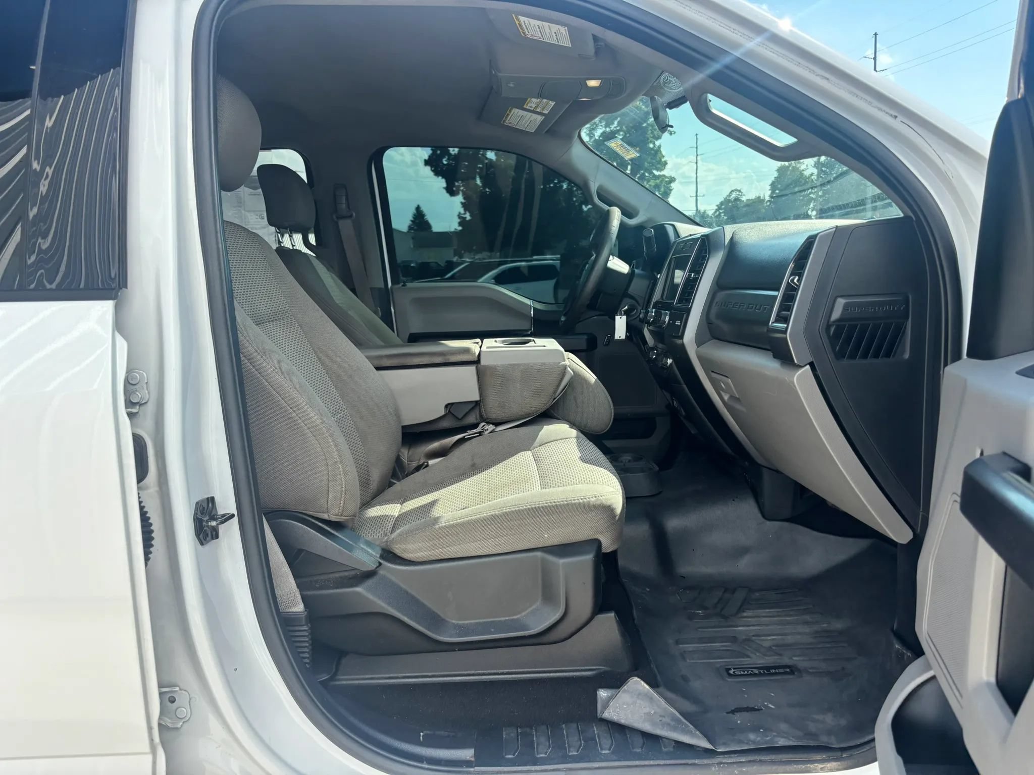 Used 2019 Ford F250 XLT w/ Snow Plow Prep Package AWD/4WD image 17