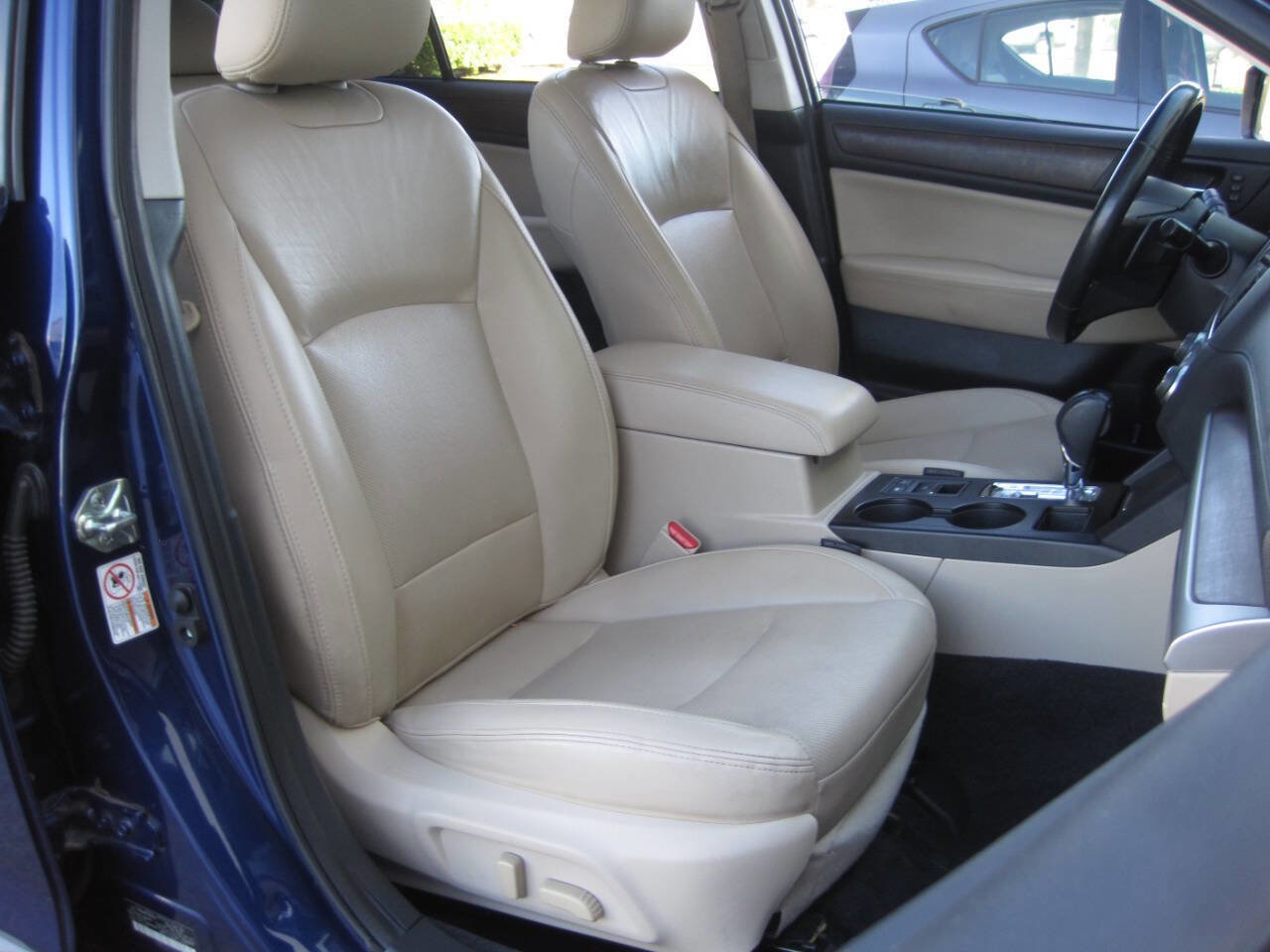 Used 2015 Subaru Outback 2.5i Limited image 31