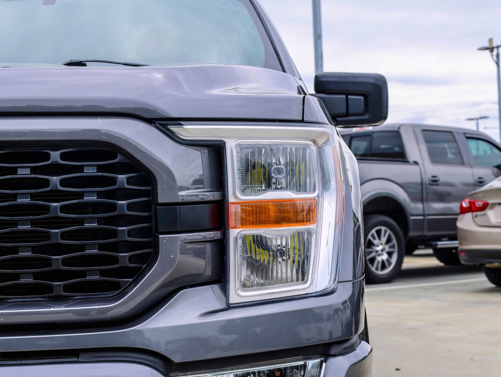 Used 2022 Ford F150 XL w/ STX Appearance Package RWD image 6