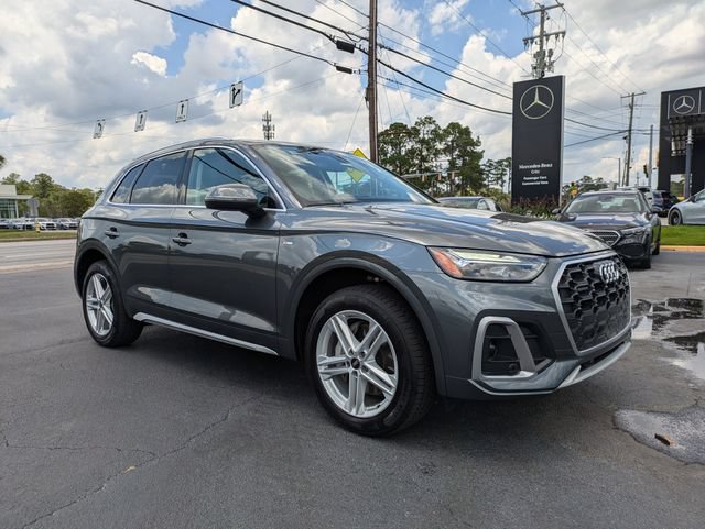 Used 2022 Audi Q5 e Premium AWD/4WD image 3