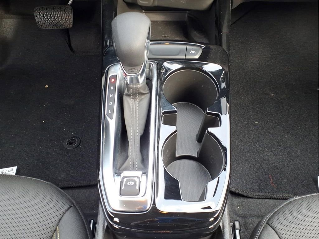 Used 2025 Chevrolet Trax ACTIV w/ Sunroof Package image 21