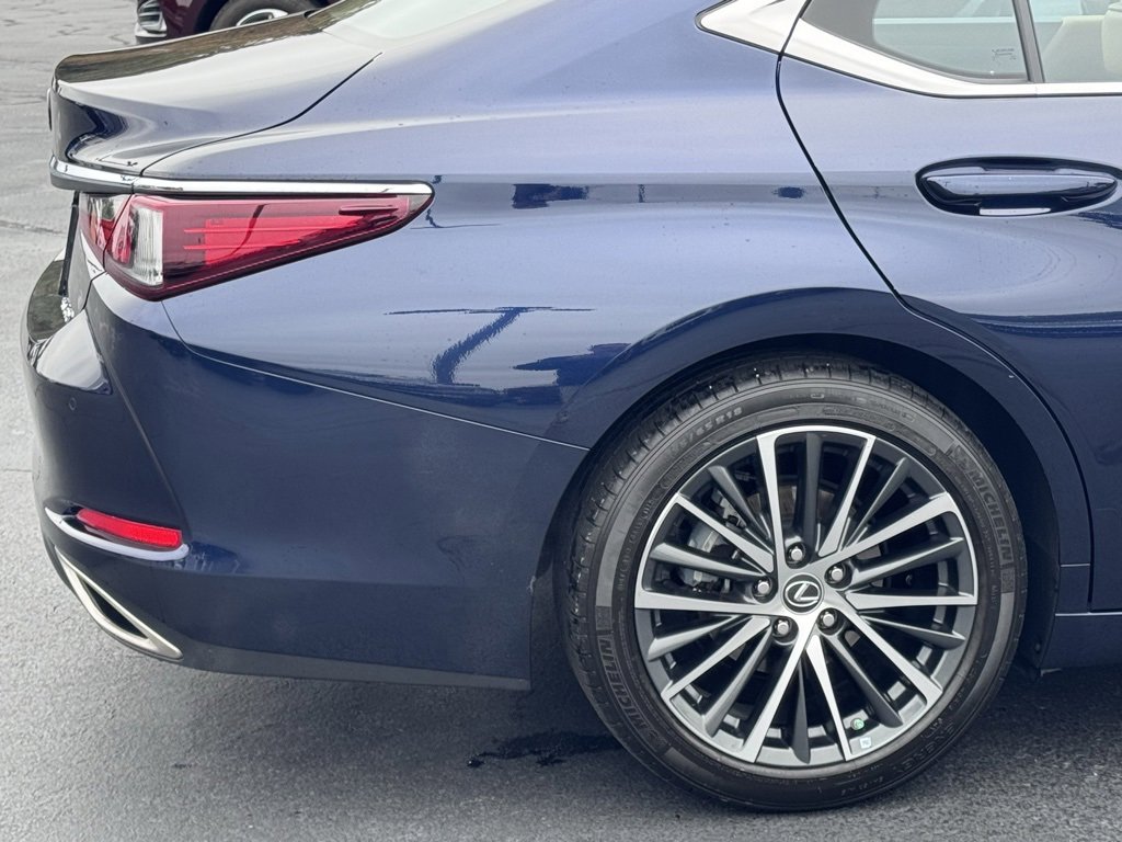 Used 2022 Lexus ES 350 w/ Premium Package image 43