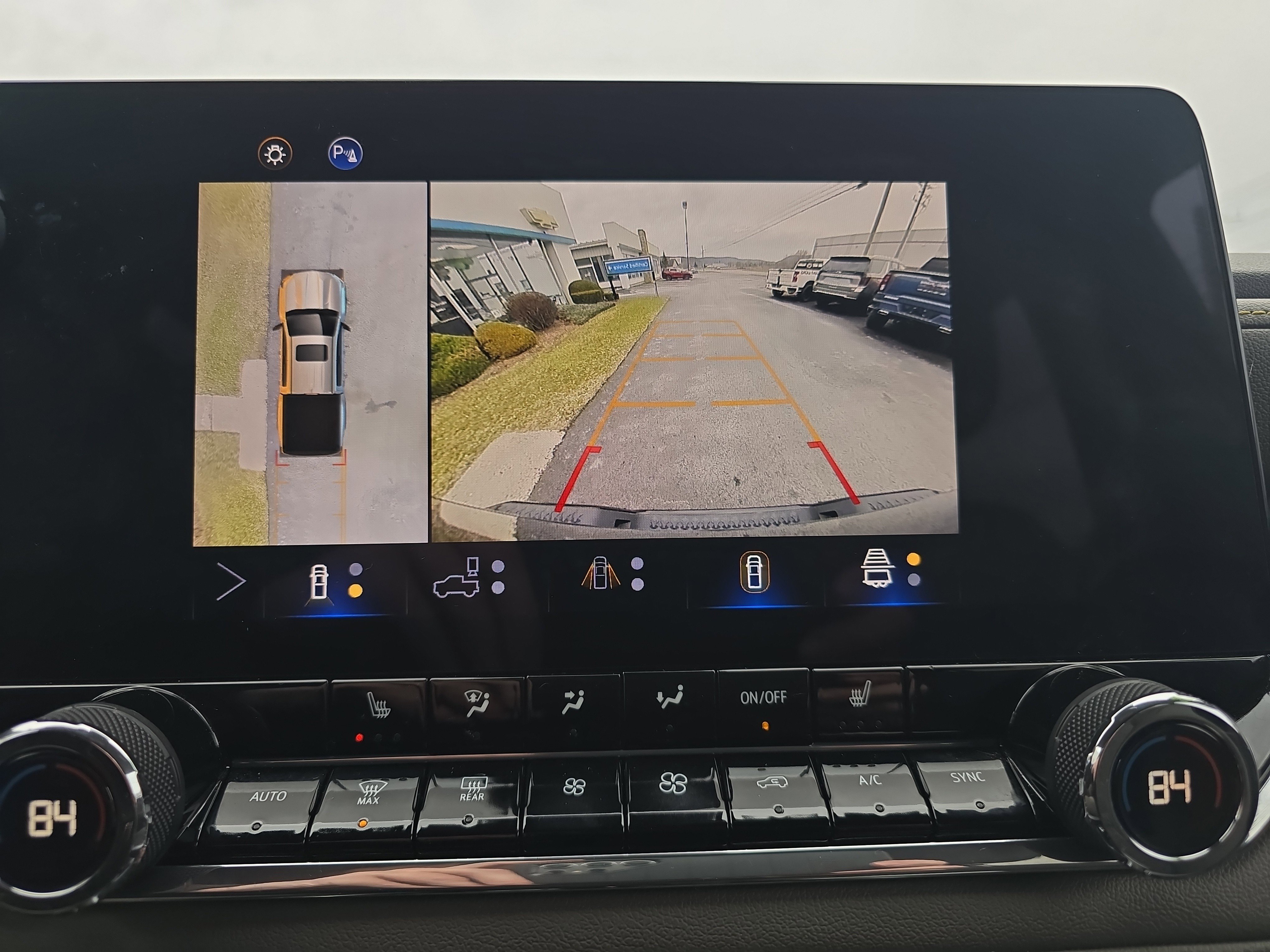 Used 2024 Chevrolet Colorado ZR2 w/ Technology Package image 29