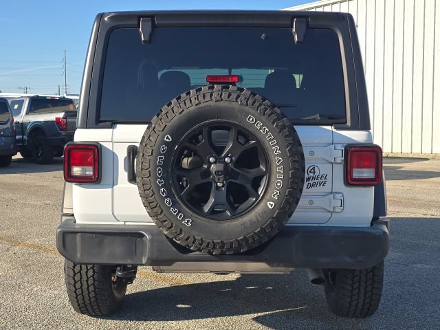 Used 2022 Jeep Wrangler Sport AWD/4WD image 4