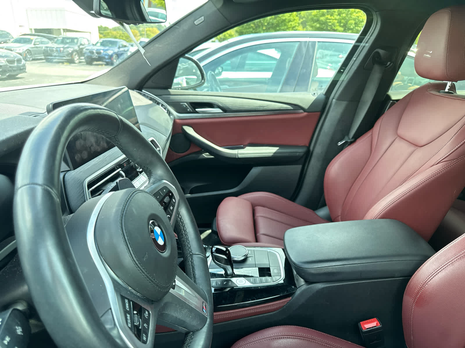 Used 2024 BMW X4 xDrive30i w/ Premium Package AWD/4WD image 11