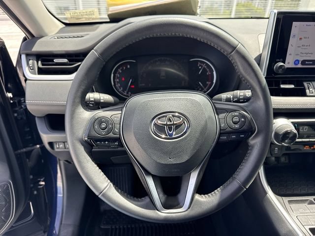 Used 2023 Toyota RAV4 XLE Premium FWD image 14