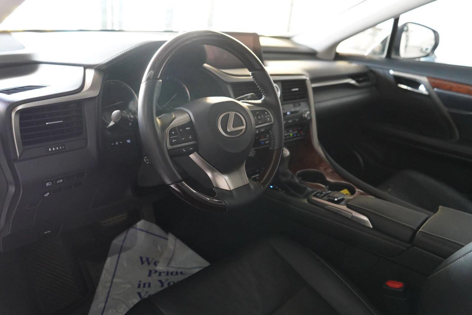 Used 2019 Lexus RX 350L FWD image 4