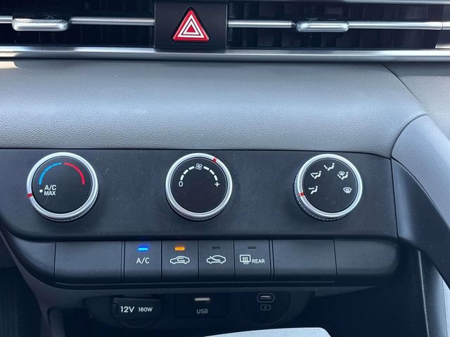 Certified 2025 Hyundai Elantra SE FWD image 22